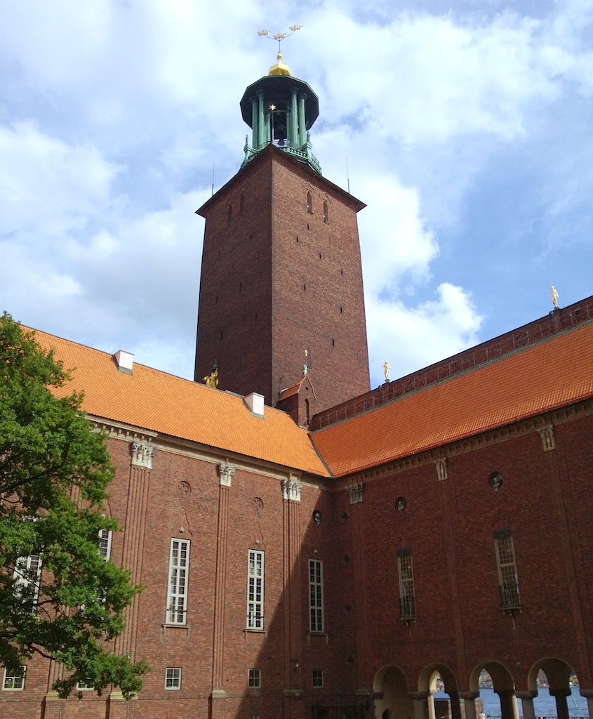 Von Gamla stan ging’s gleich weiter zum Stockholms Stadshus.